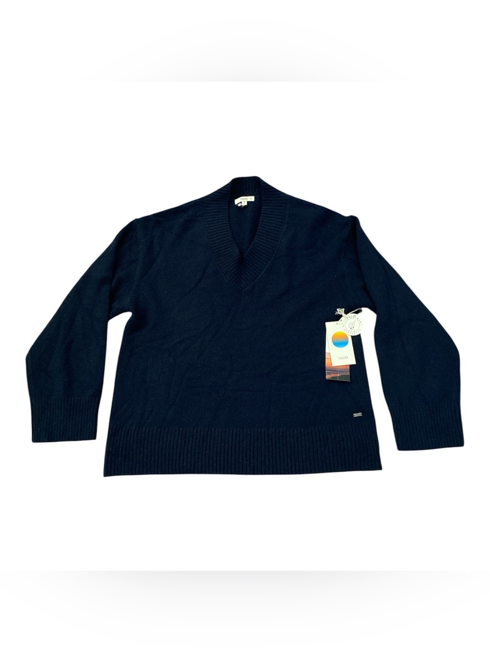 New with tag Vuori Emilie 100% Cashmere V neck navy sweater women’s size M